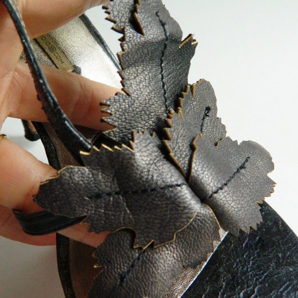 Max Studio Heels - Picture 3 of 8